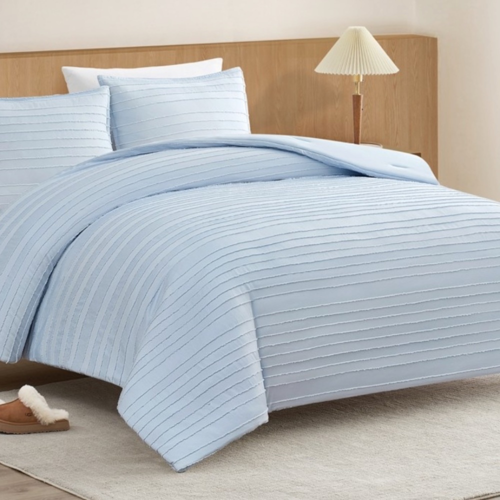 Ugg Devon Textured 3-Pc. Comforter Set, King - Current NWT - Picture 4 of 4